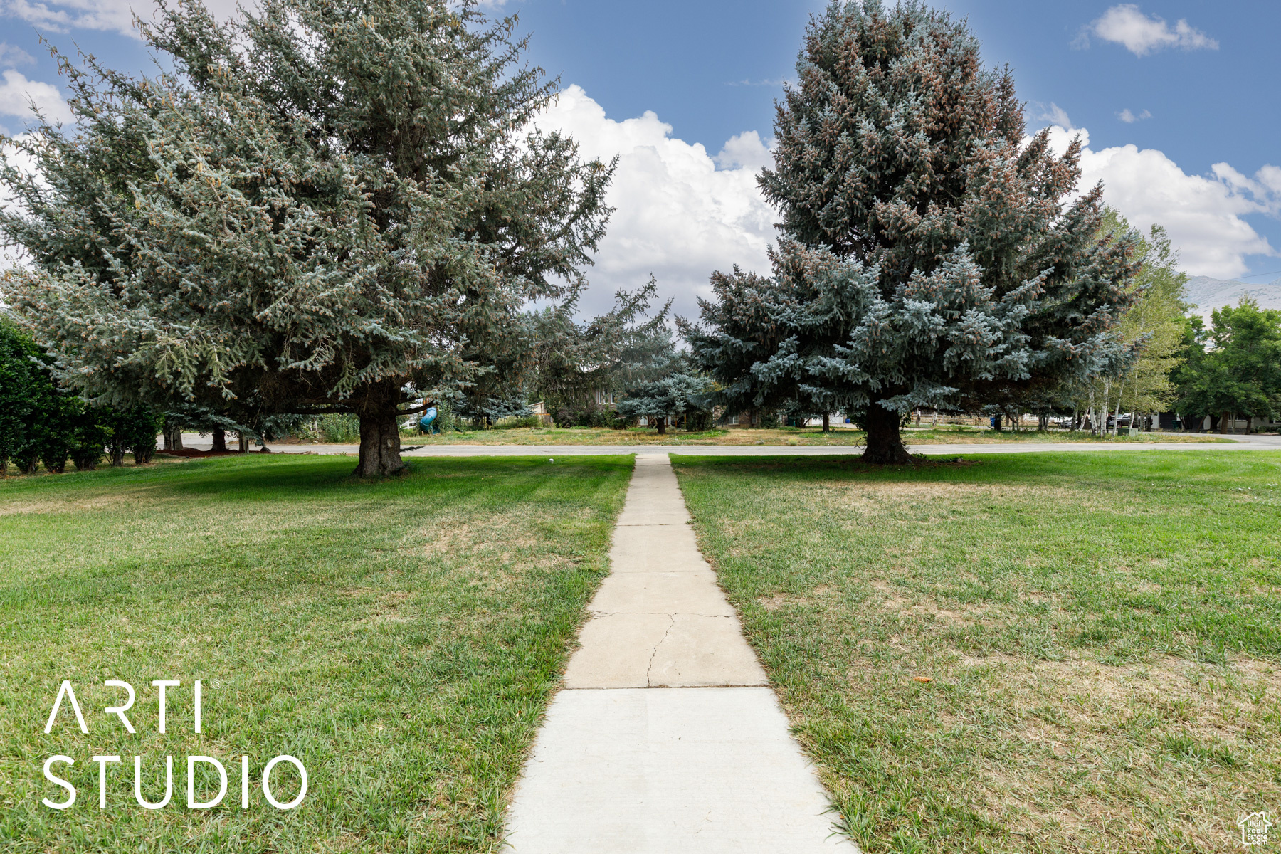 MINNIE CREEK ESTATES - Residential