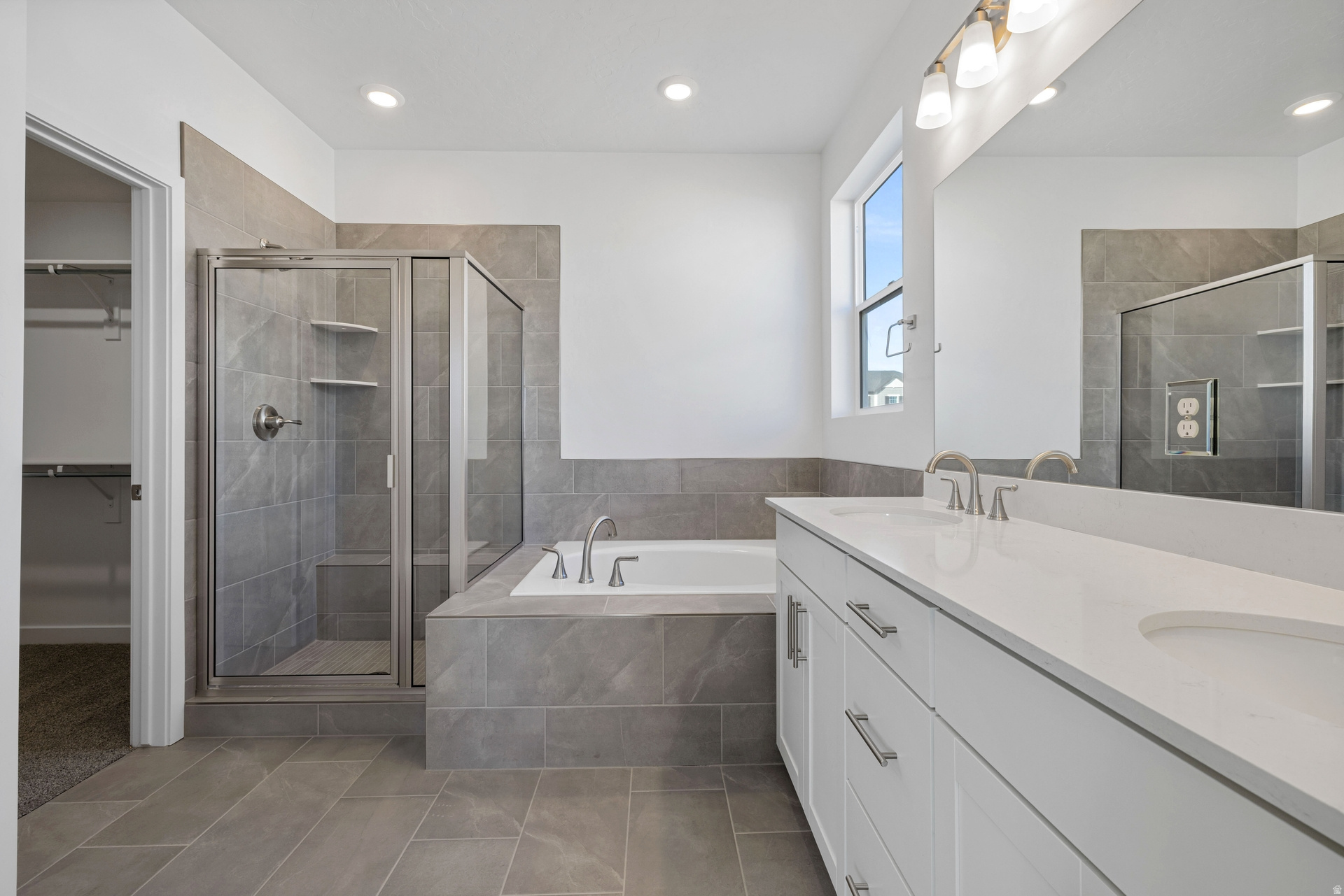 HERON HILLS - Residential