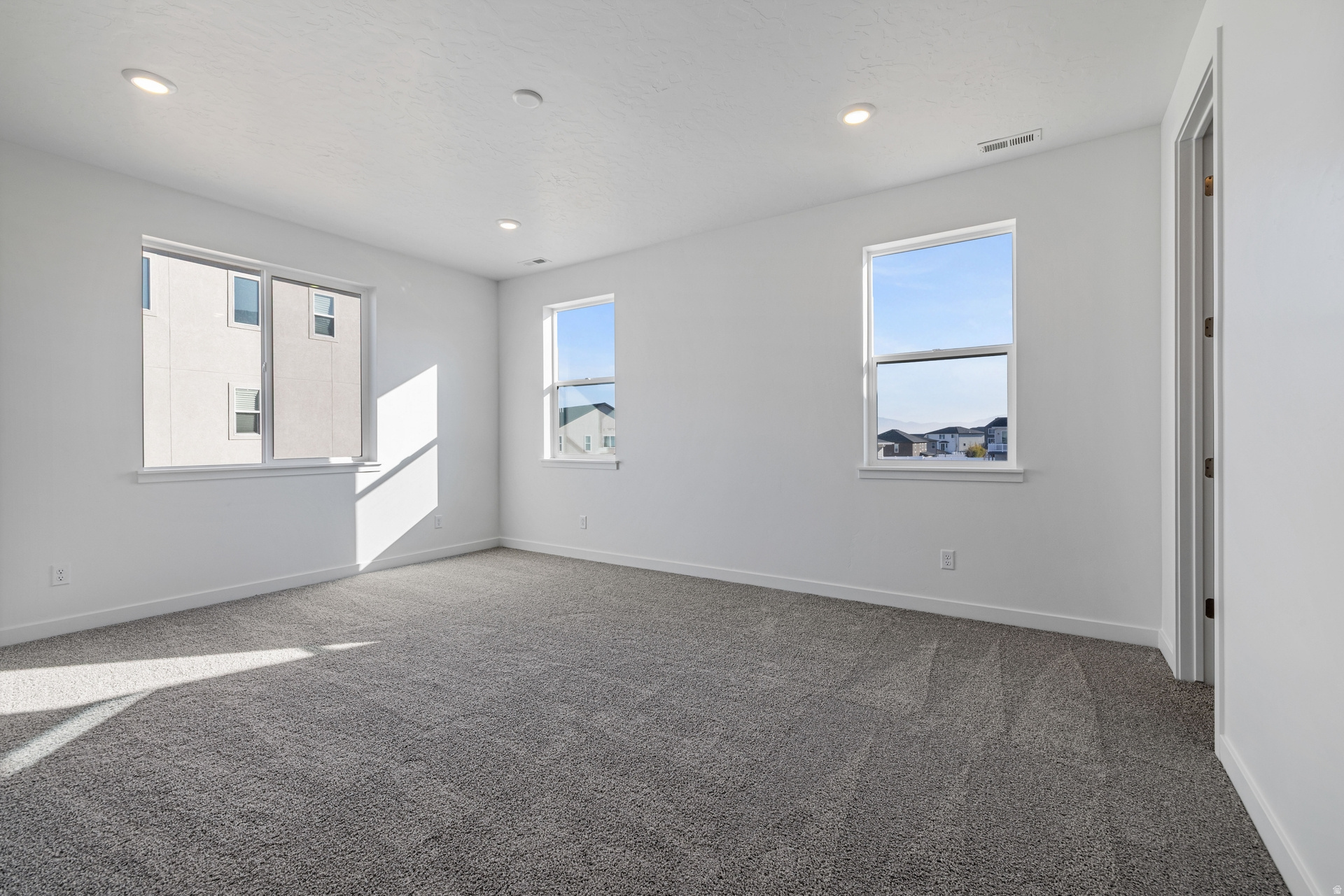 HERON HILLS - Residential