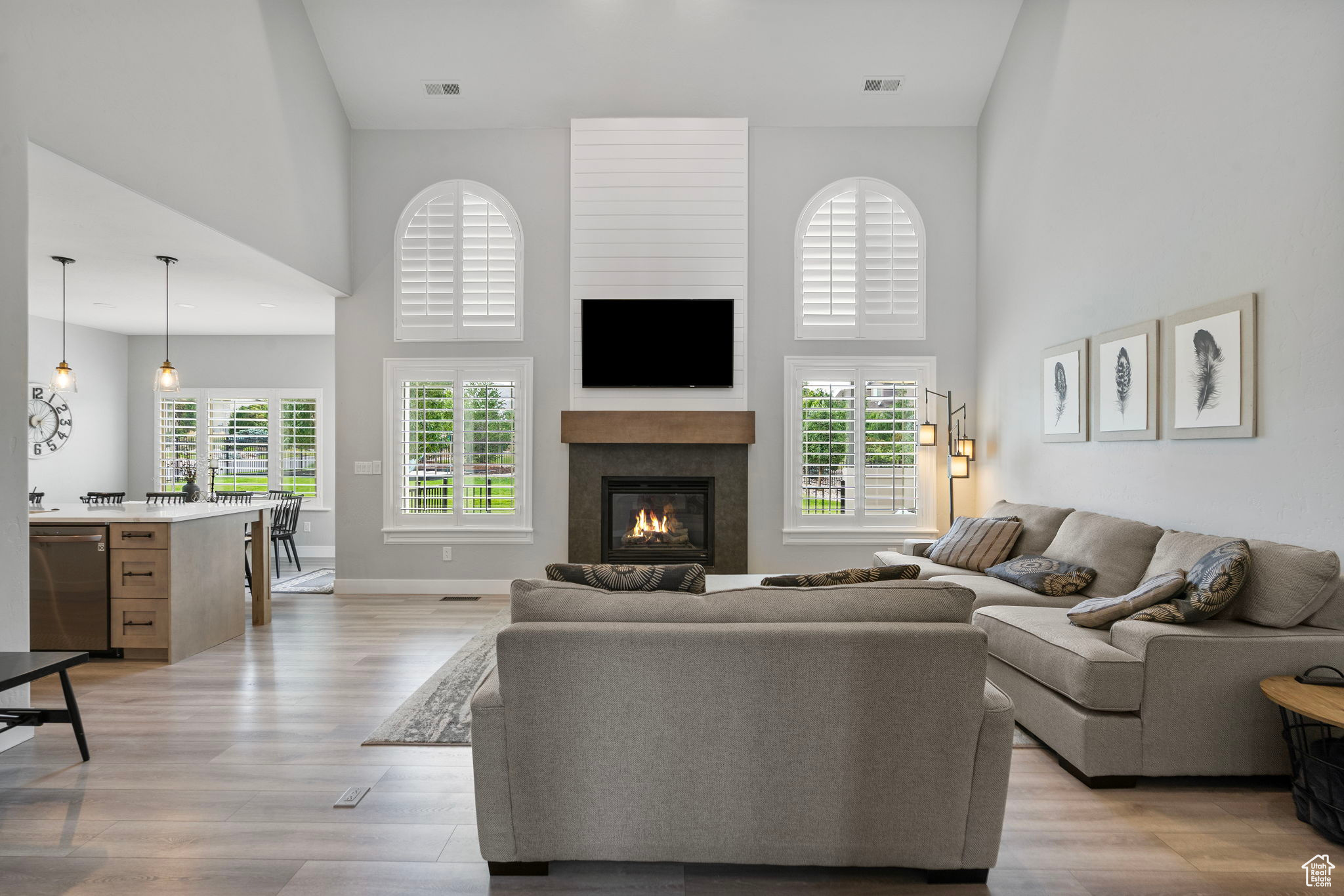 SARATOGA SPRINGS - Residential