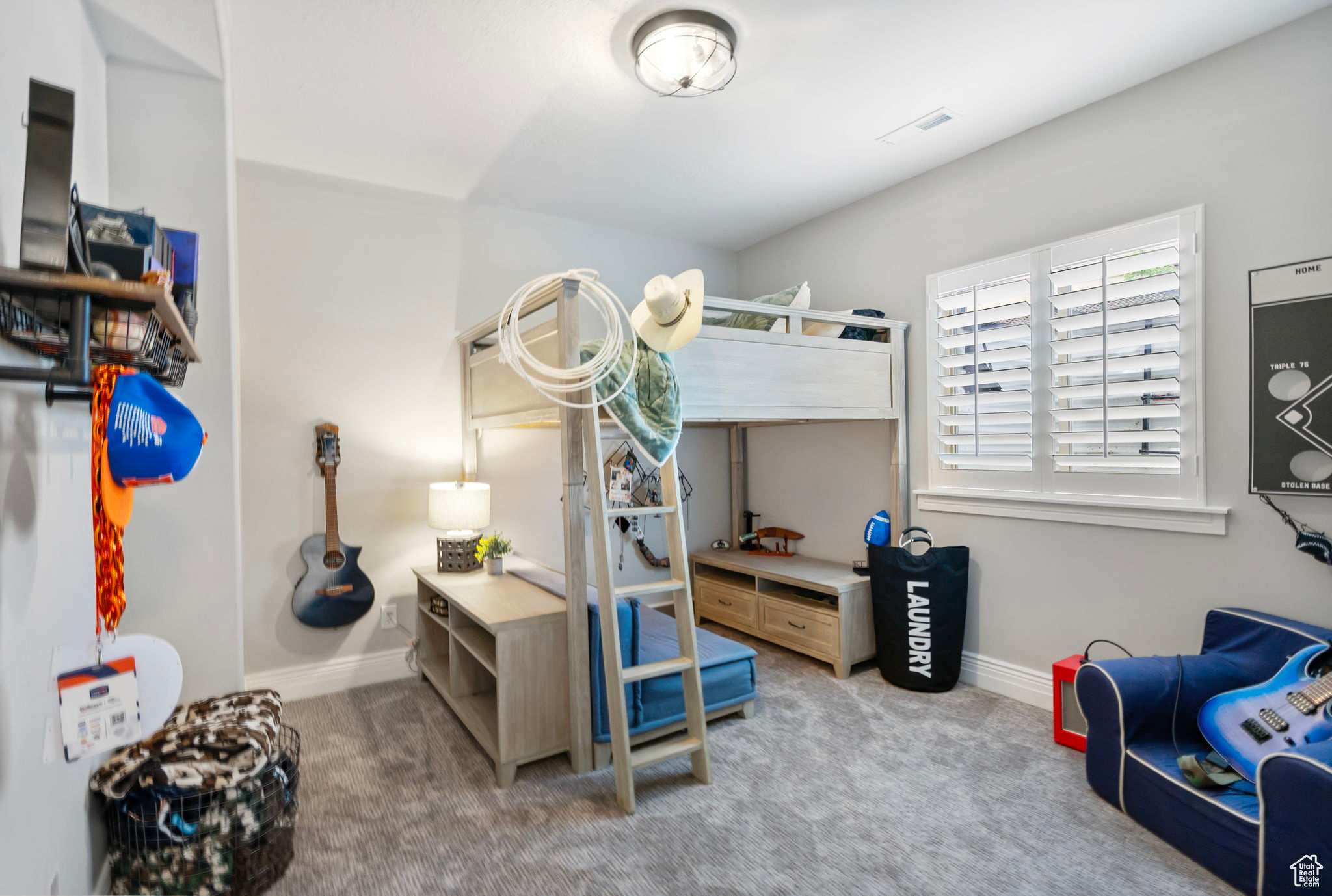 SARATOGA SPRINGS - Residential