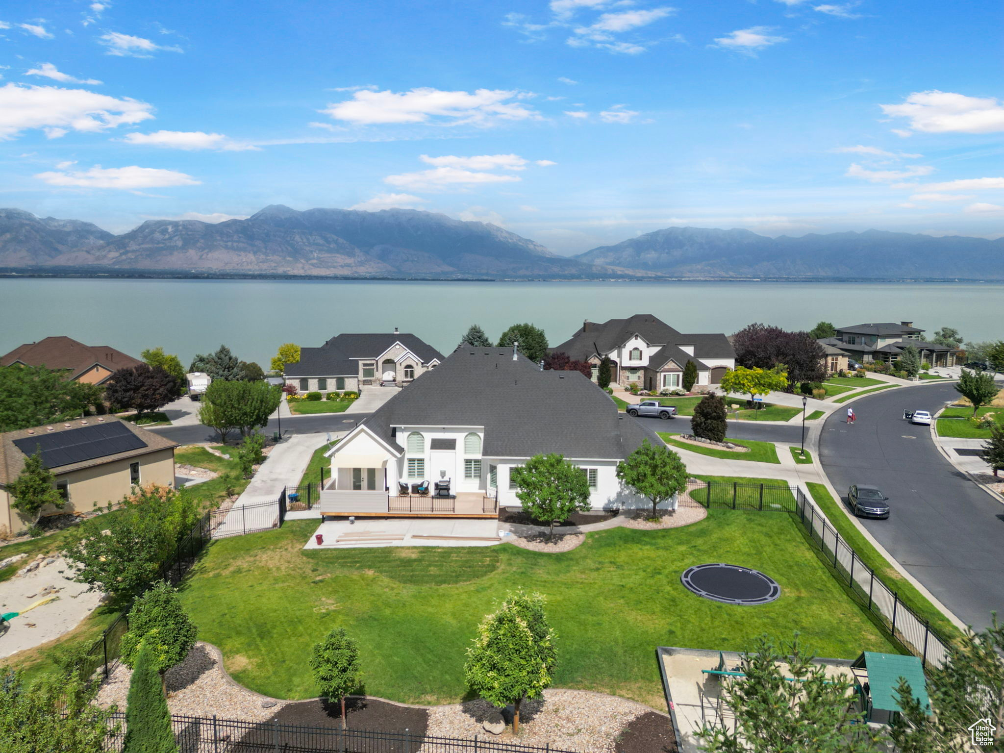 SARATOGA SPRINGS - Residential