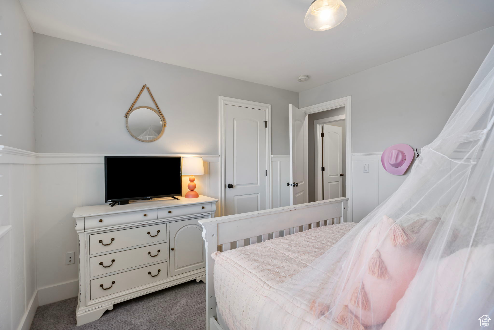 SARATOGA SPRINGS - Residential
