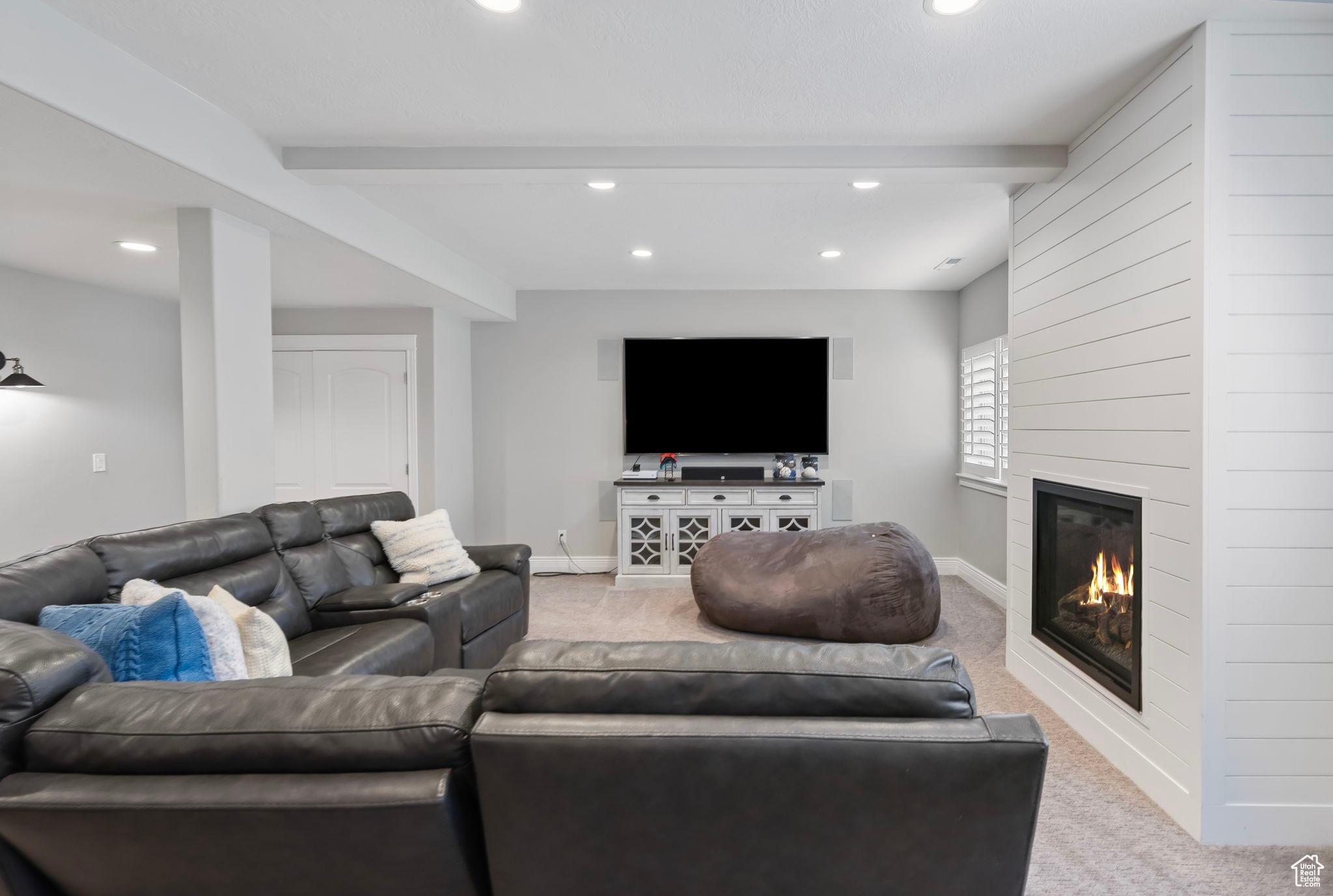 SARATOGA SPRINGS - Residential