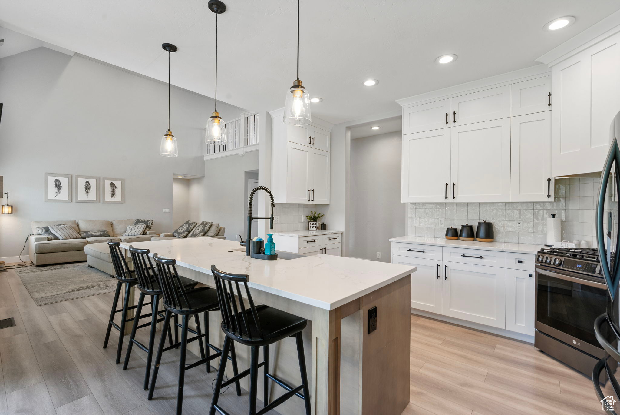 SARATOGA SPRINGS - Residential