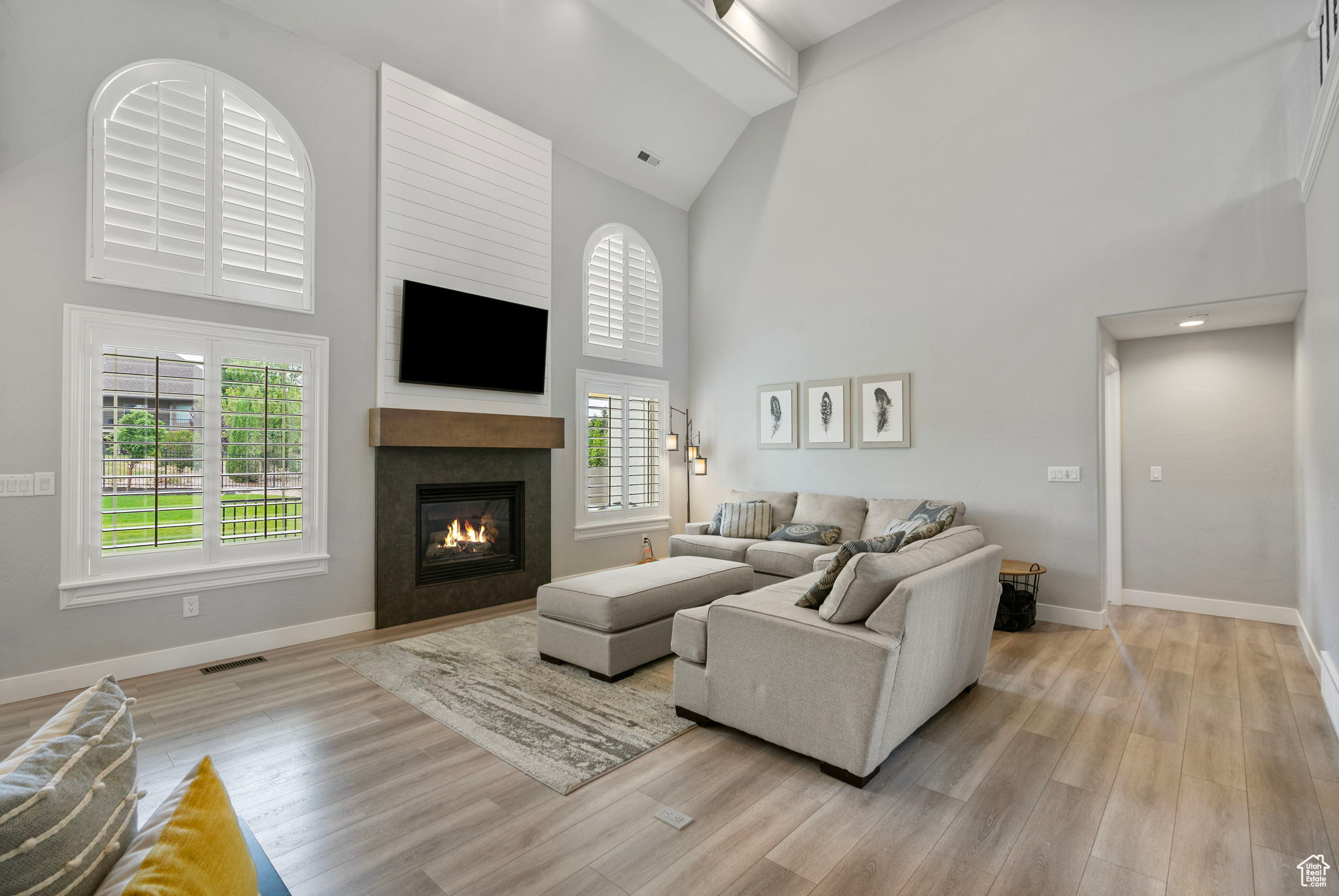 SARATOGA SPRINGS - Residential
