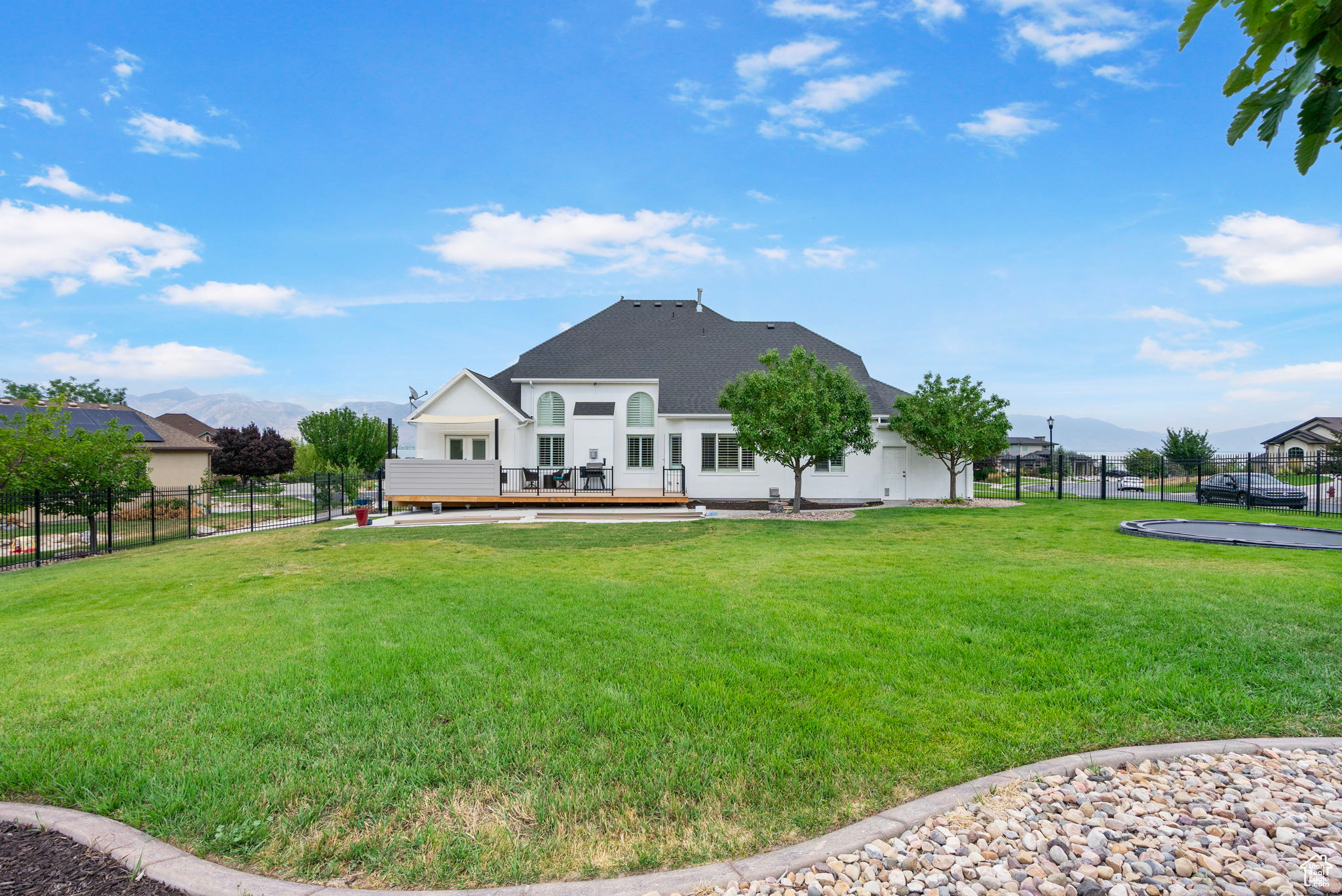 SARATOGA SPRINGS - Residential