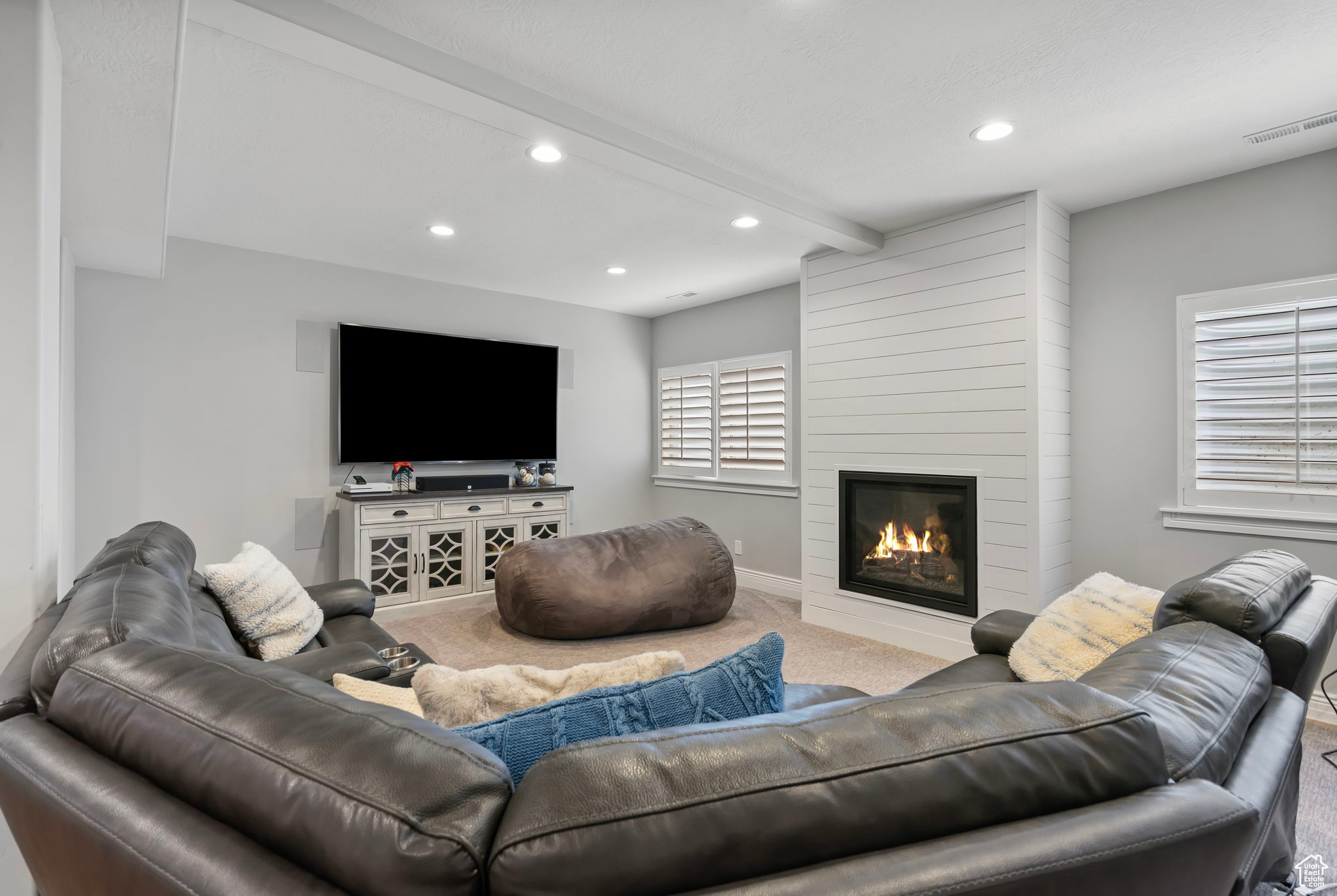 SARATOGA SPRINGS - Residential