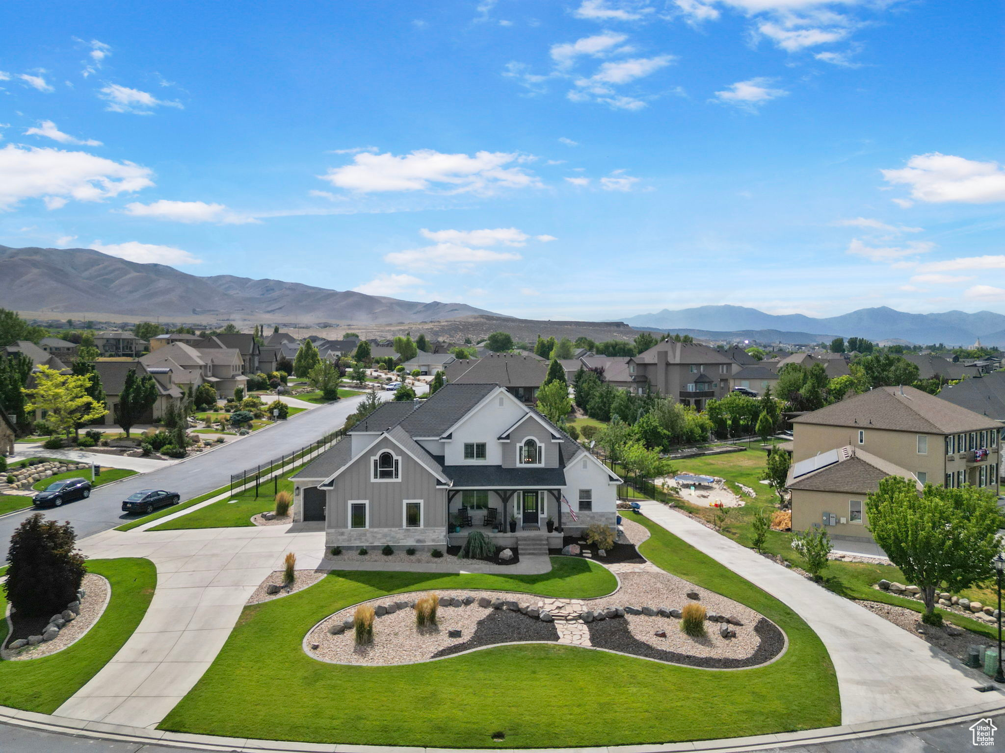 SARATOGA SPRINGS - Residential