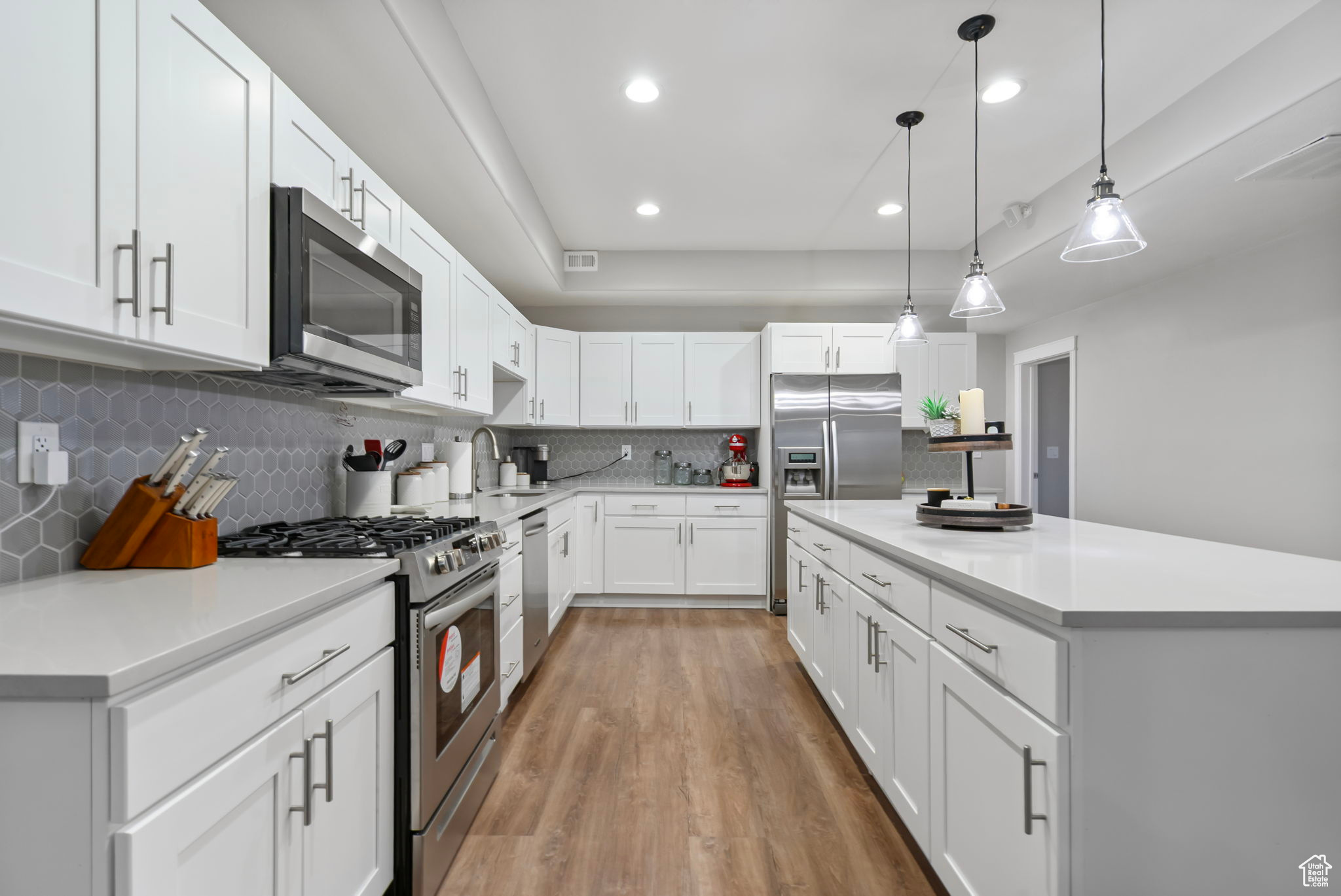 SARATOGA SPRINGS - Residential