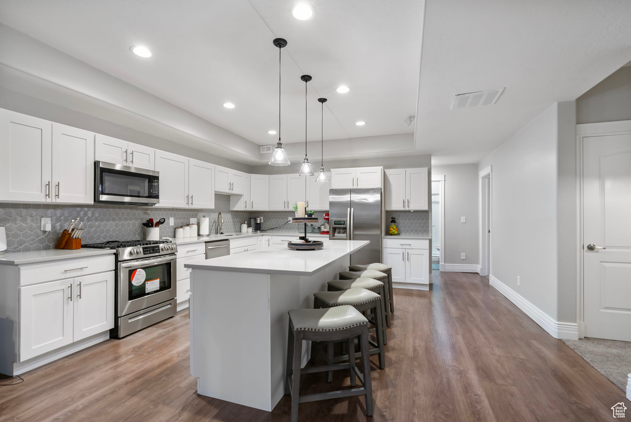 SARATOGA SPRINGS - Residential