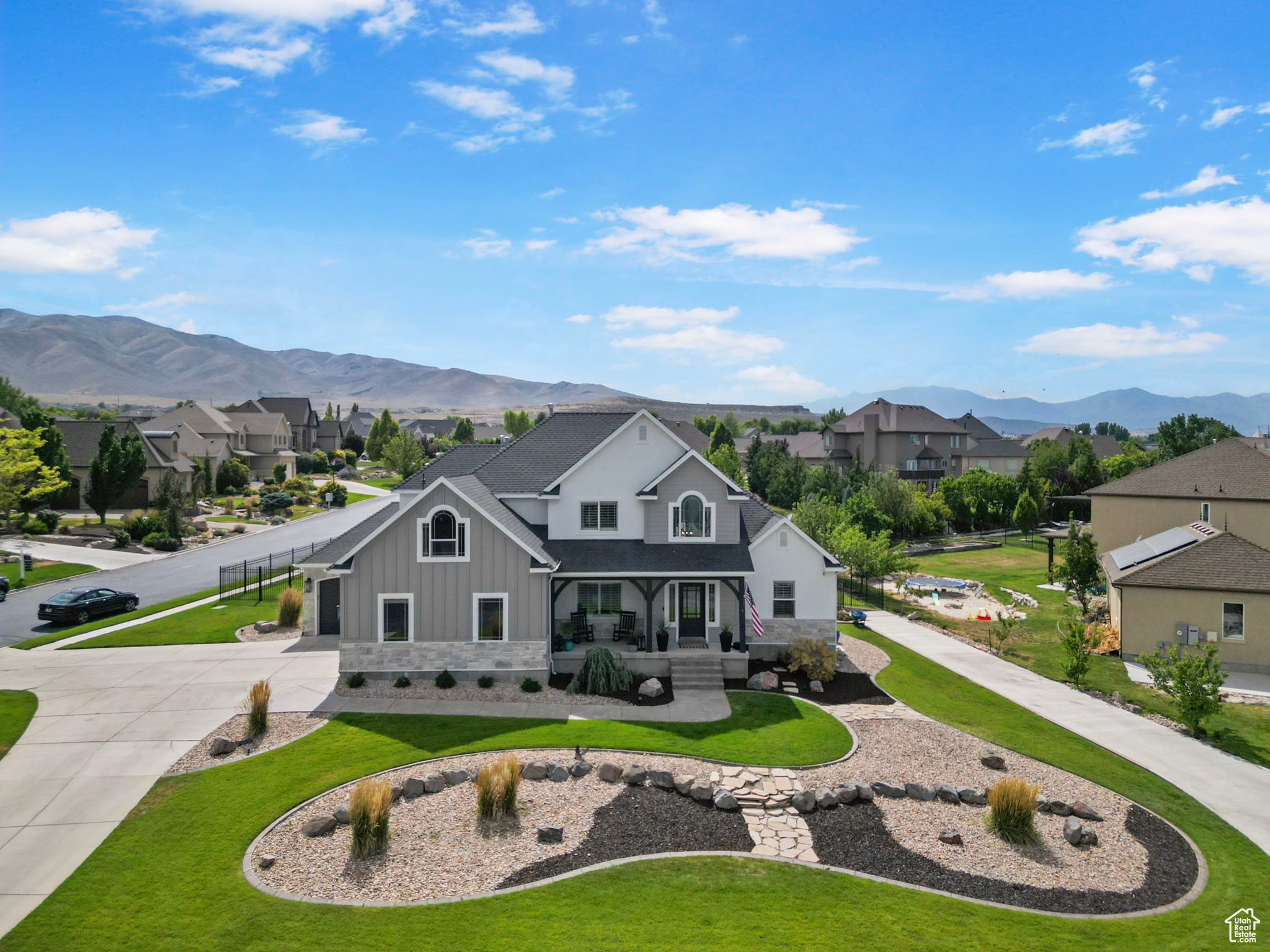 SARATOGA SPRINGS - Residential