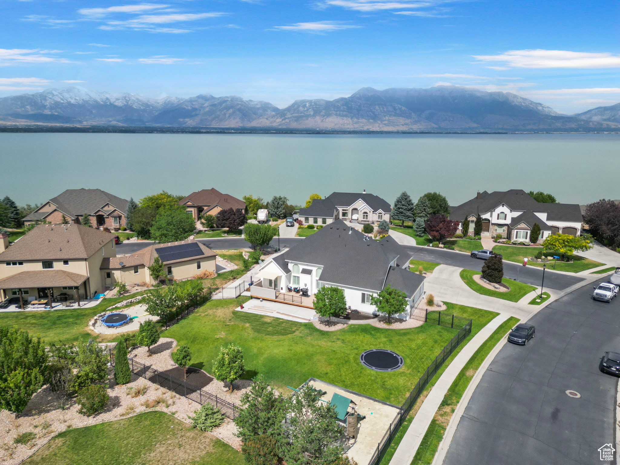 SARATOGA SPRINGS - Residential
