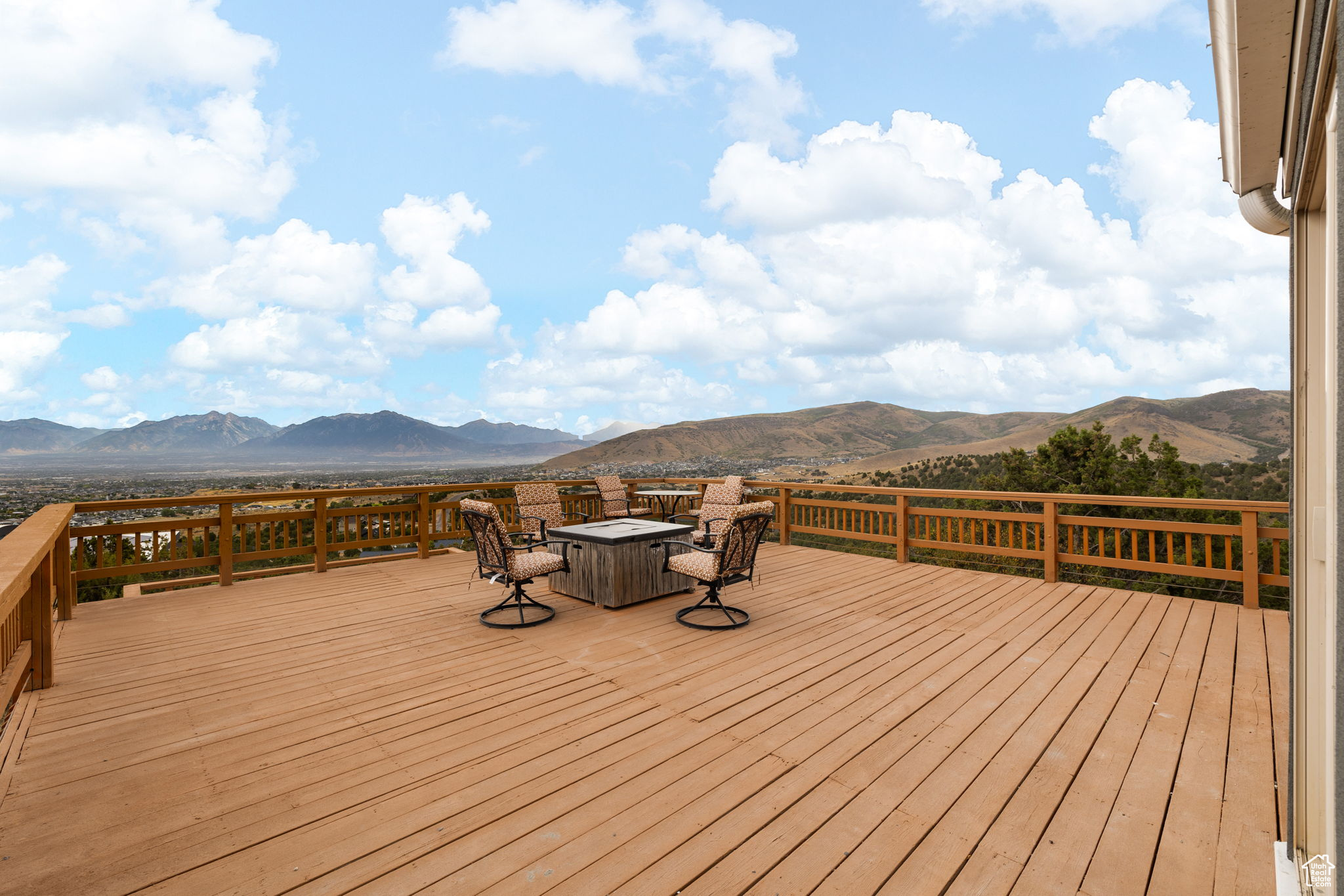 HIGH COUNTRY ESTATES II - Residential