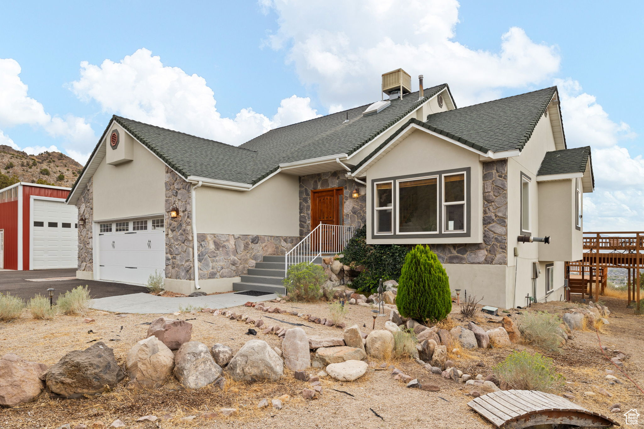 HIGH COUNTRY ESTATES II - Residential