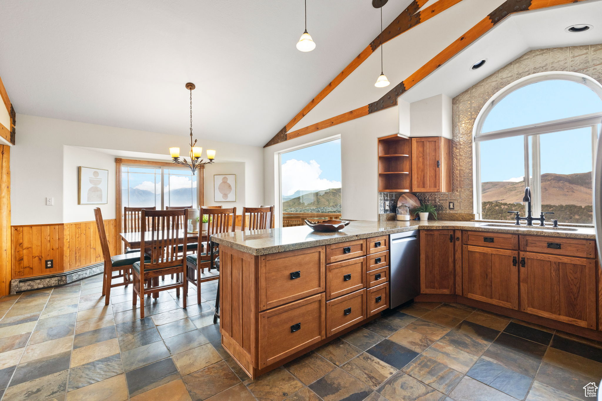 HIGH COUNTRY ESTATES II - Residential
