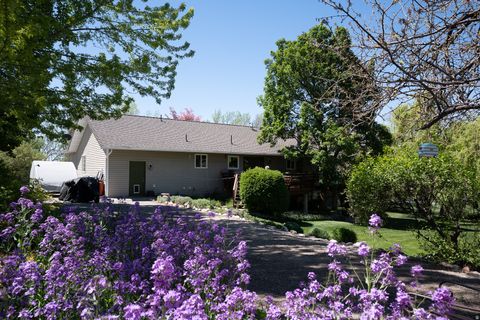 Tiny photo for 249 E 300 N, Smithfield, UT 84335 (MLS # 2158799)