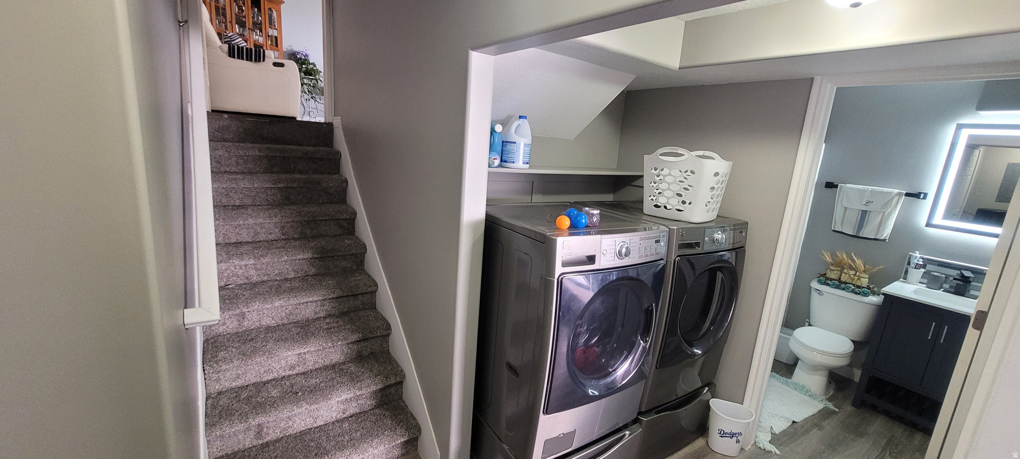 OAKS AT JORDAN HILLS VILLAGES PHASE 9 - Residential