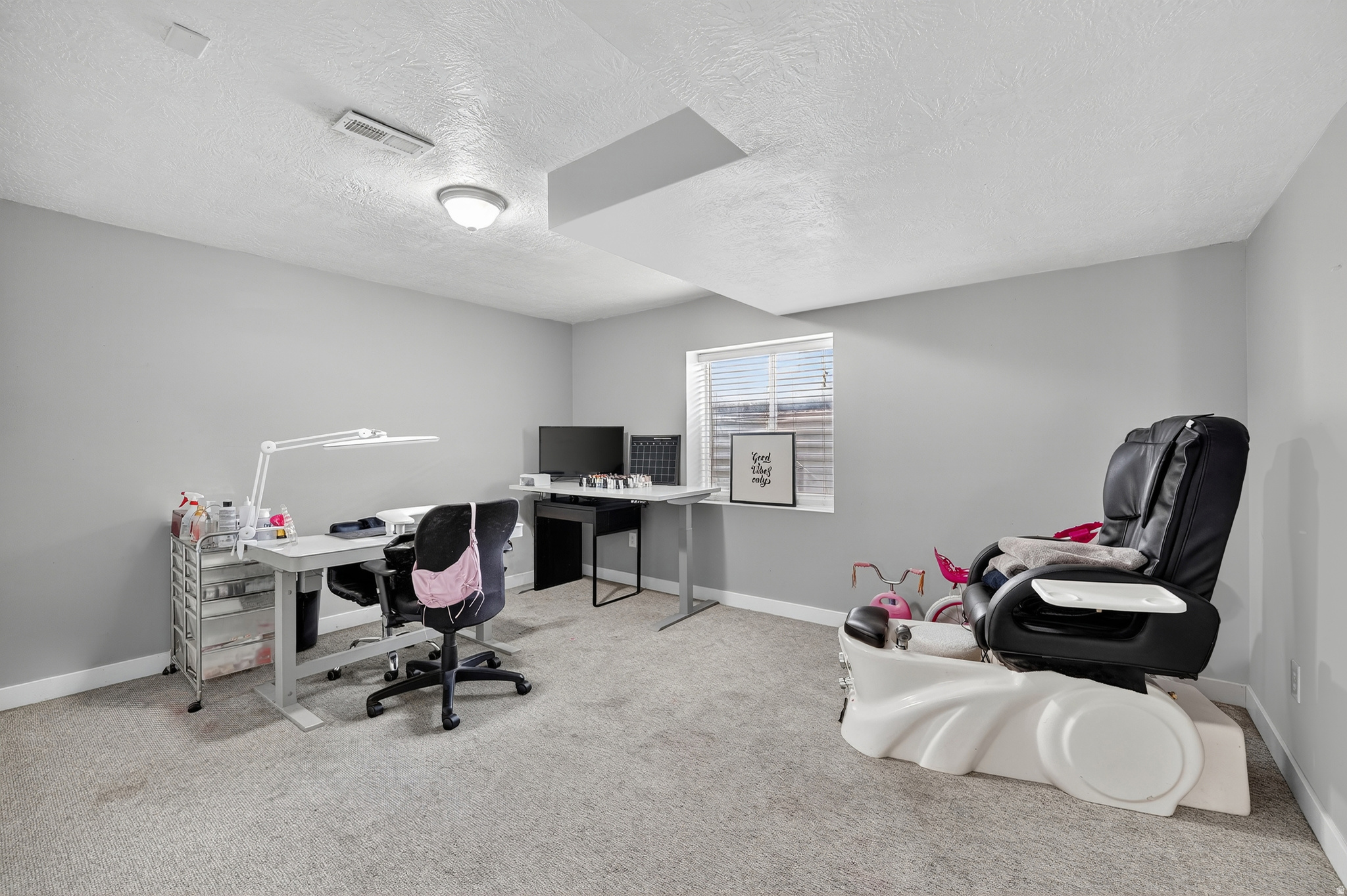 HUNTER VILLAGE - Residential