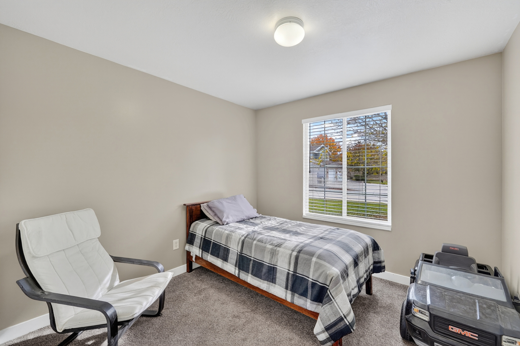 HUNTER VILLAGE - Residential