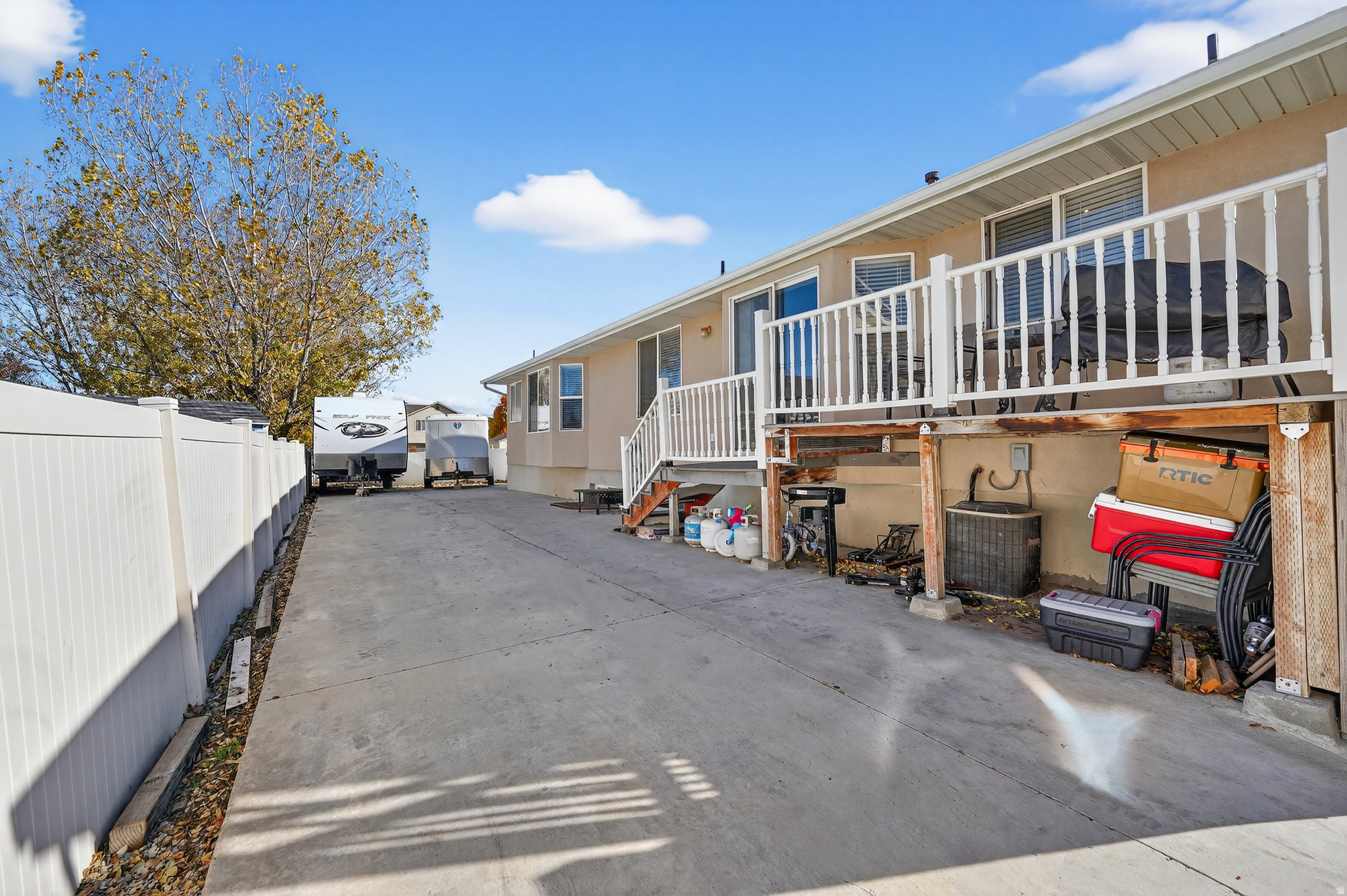 HUNTER VILLAGE - Residential