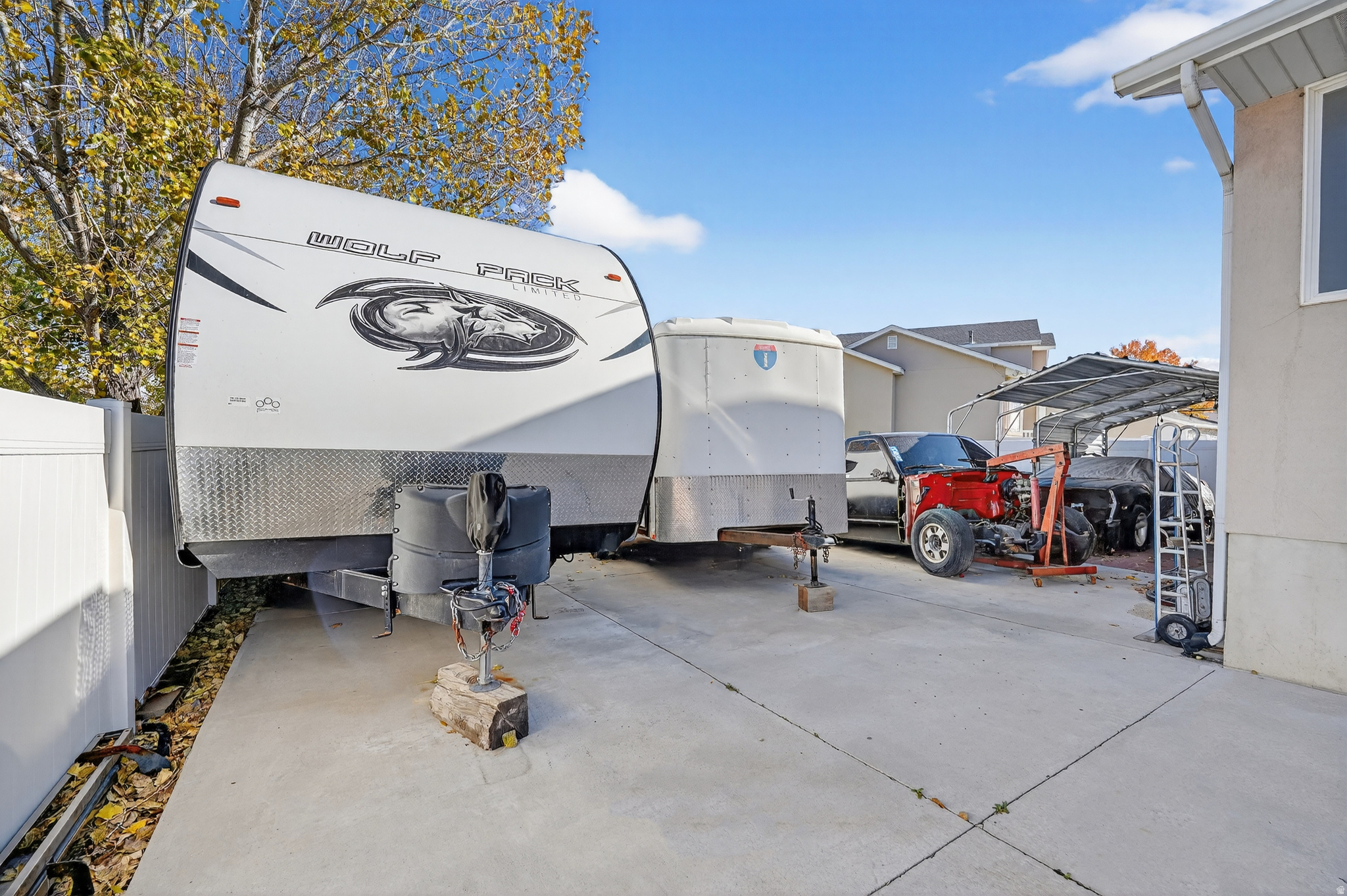 HUNTER VILLAGE - Residential