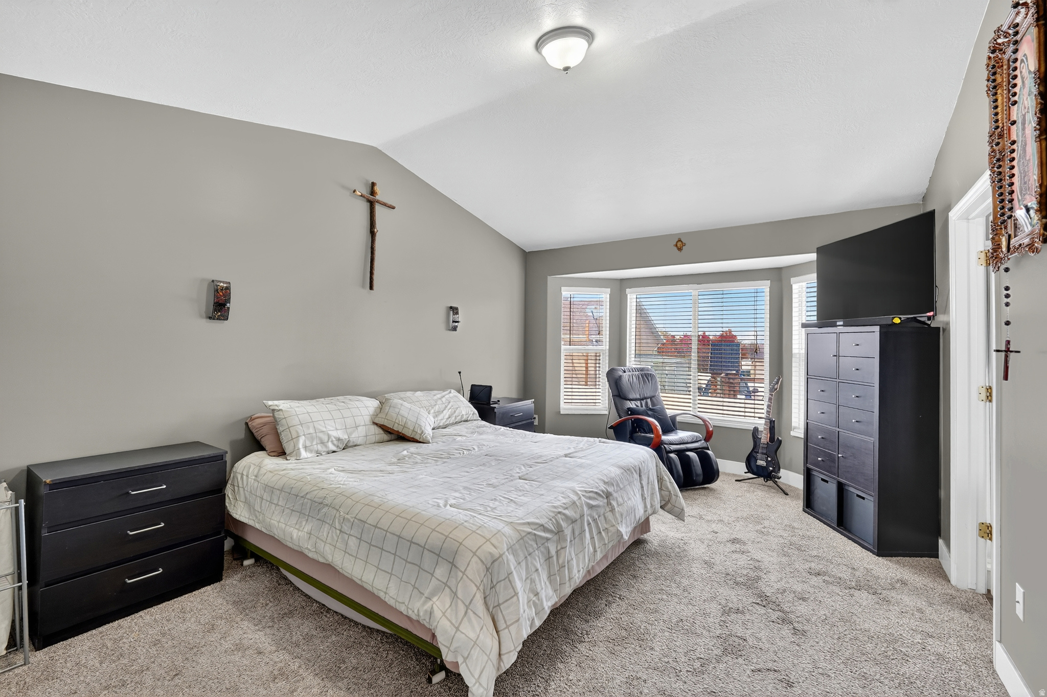 HUNTER VILLAGE - Residential