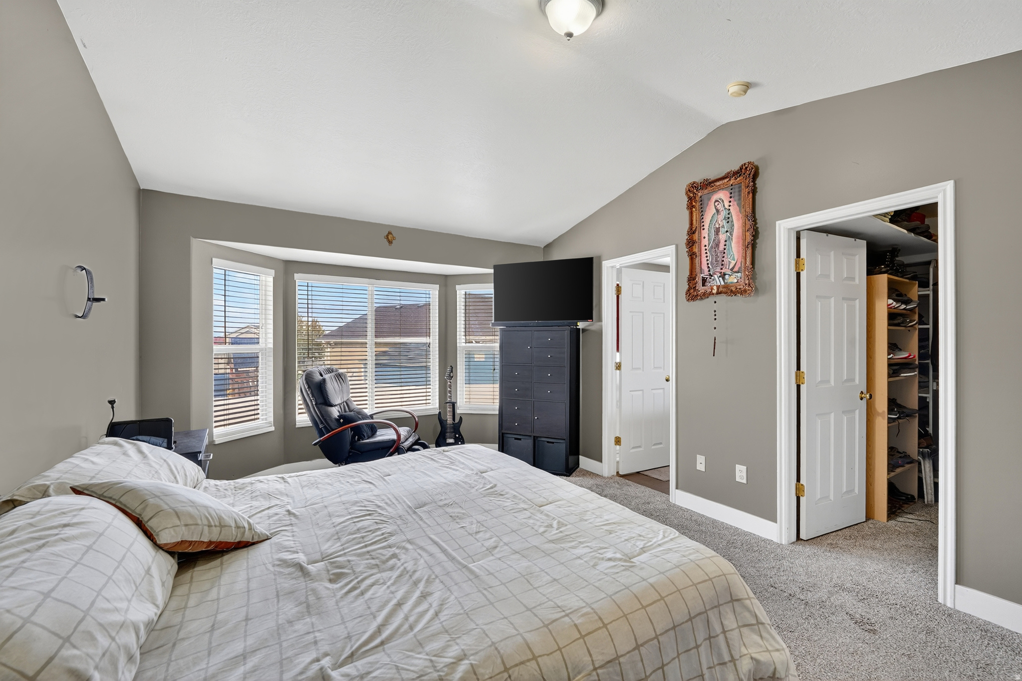 HUNTER VILLAGE - Residential