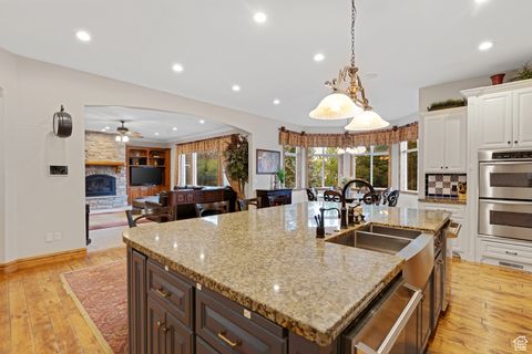 Tiny photo for 522 N PFEIFFERHORN DR, Alpine, UT 84004 (MLS # 2100141)