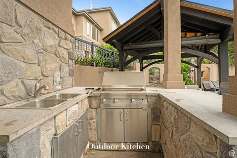 Tiny photo for 522 N PFEIFFERHORN DR, Alpine, UT 84004 (MLS # 2100141)