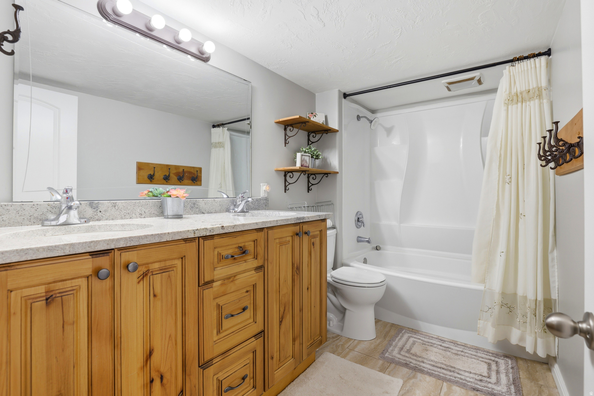 SOUTH WILLOW ESTATES - Residential