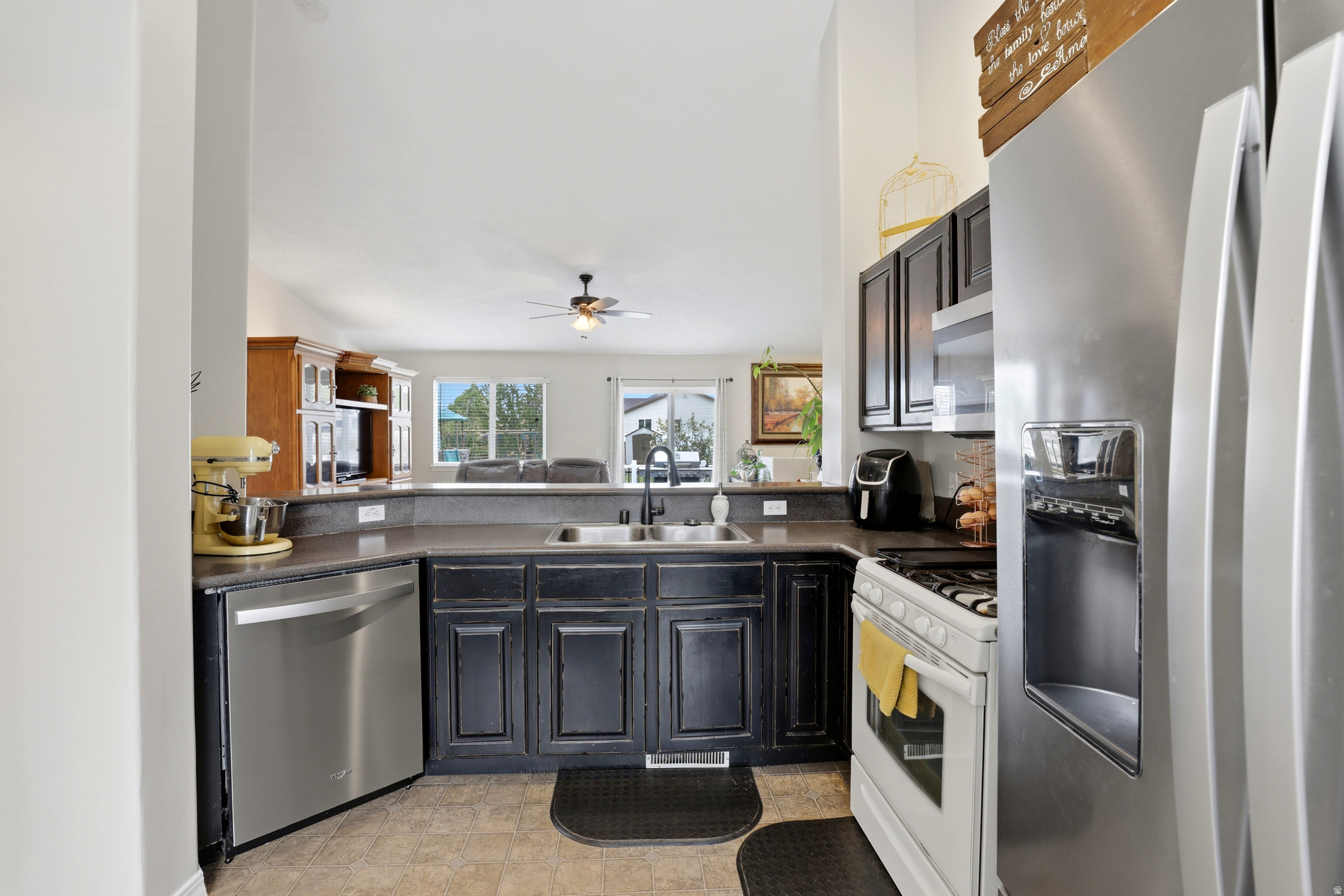SOUTH WILLOW ESTATES - Residential