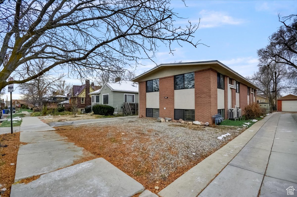 PLAT F - Residential Income