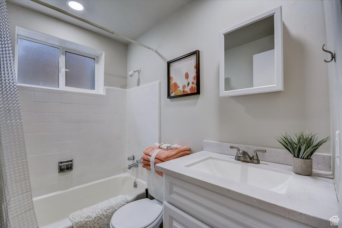 PLAT F - Residential Income