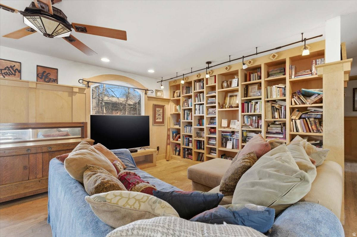 WRIGHT - Residential