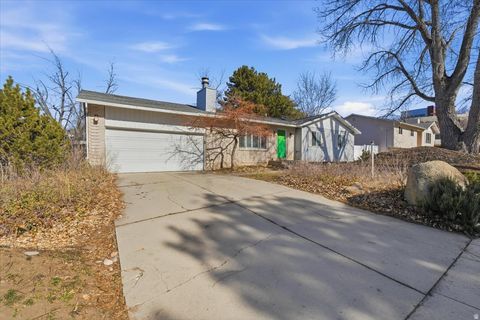 Tiny photo for 1133 E WRIGHT WAY Way, Sandy, UT 84094 (MLS # 2135179)