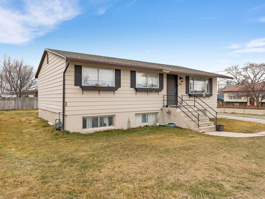 Photo of 495 W 1850 N, Lehi, UT 84043 (MLS # 2140376)