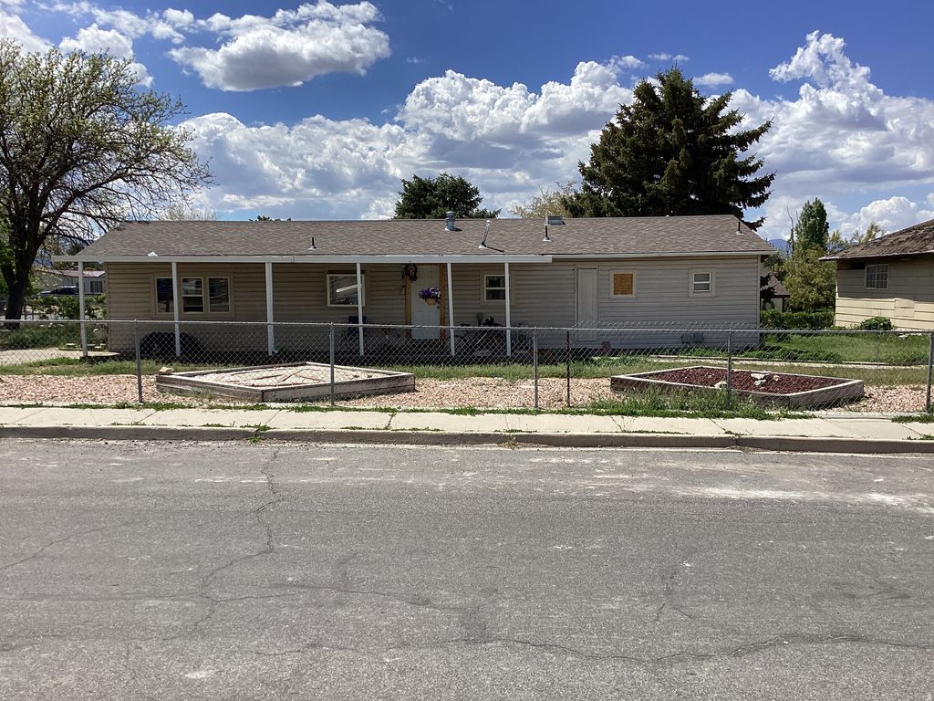Photo of 684 W FLEETWOOD DR S, Tooele, UT 84074 (MLS # 2151050)