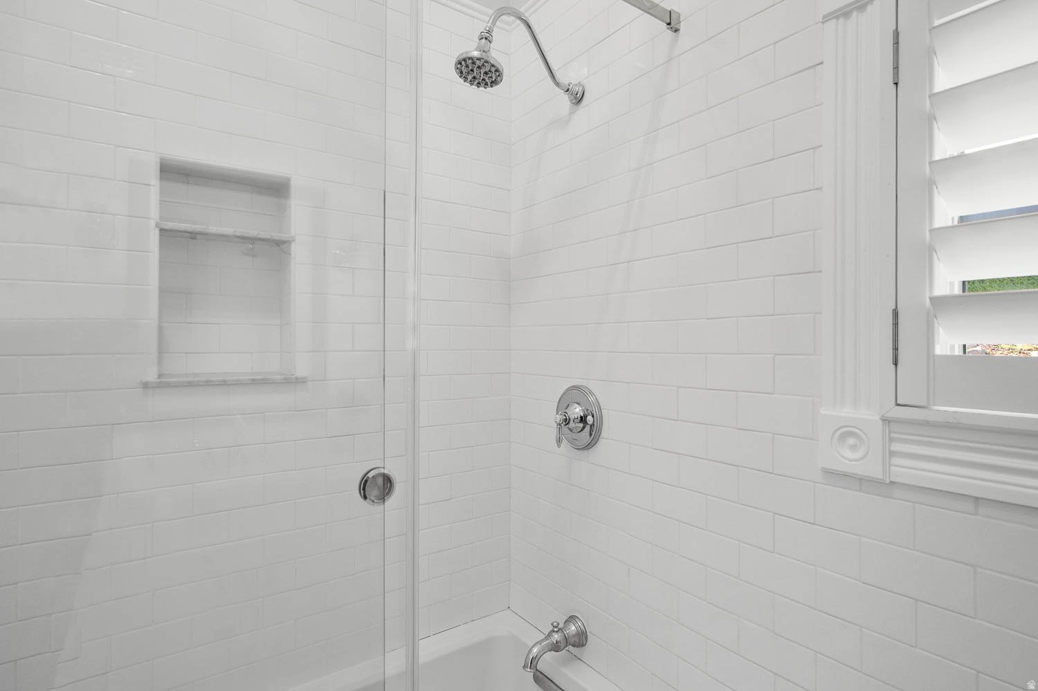 RALEIGH COURT - Residential