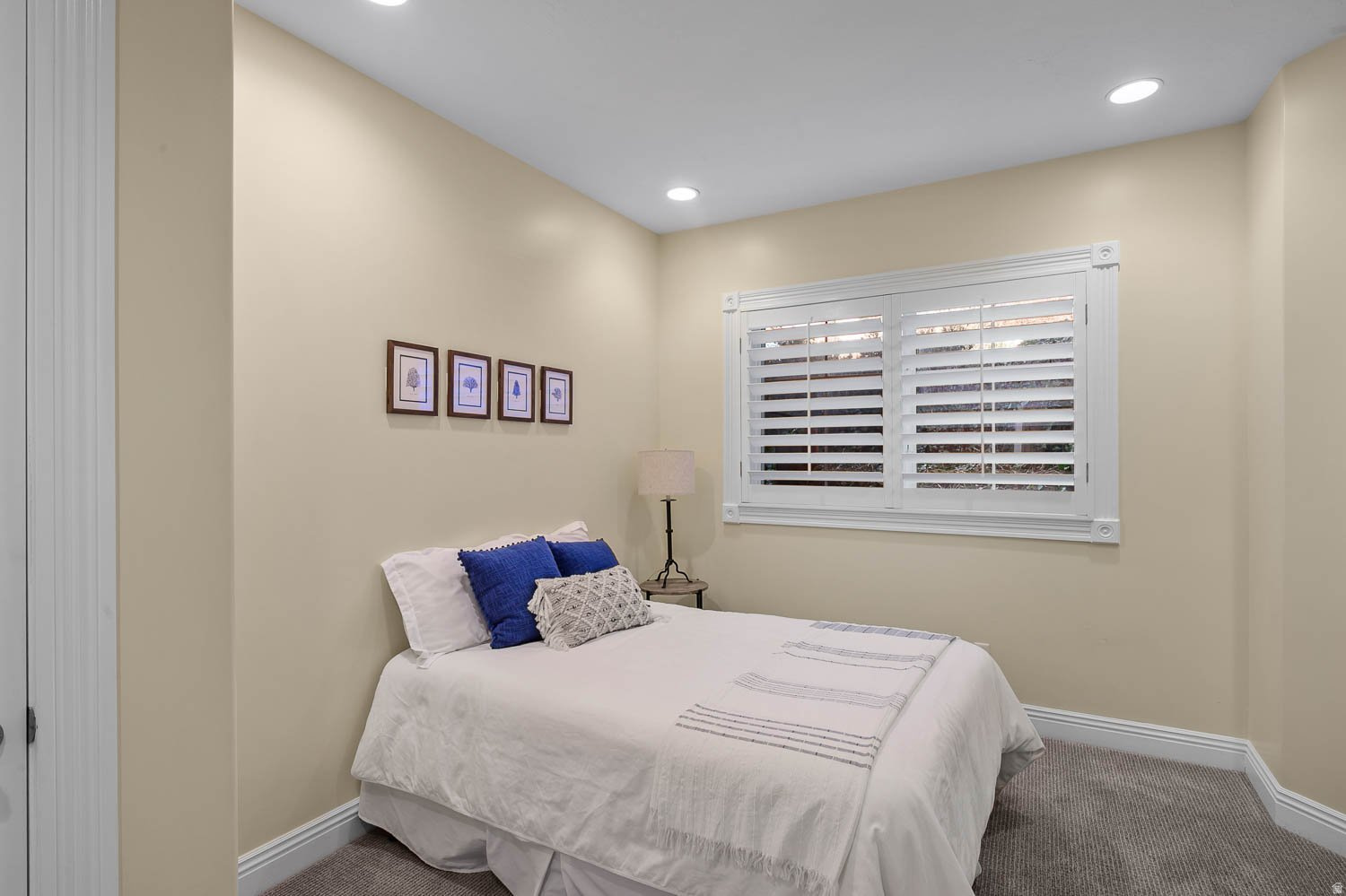 RALEIGH COURT - Residential