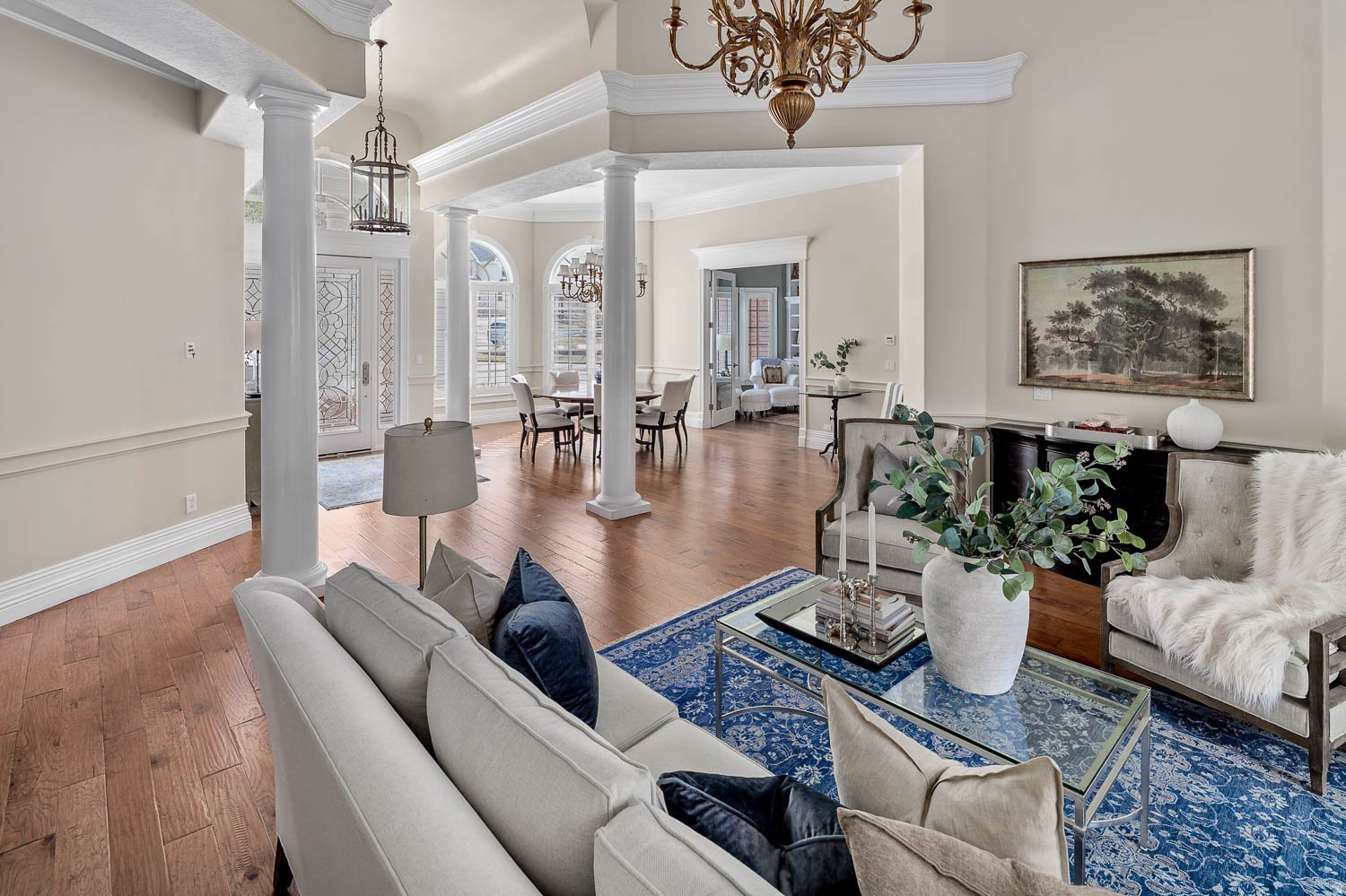 RALEIGH COURT - Residential