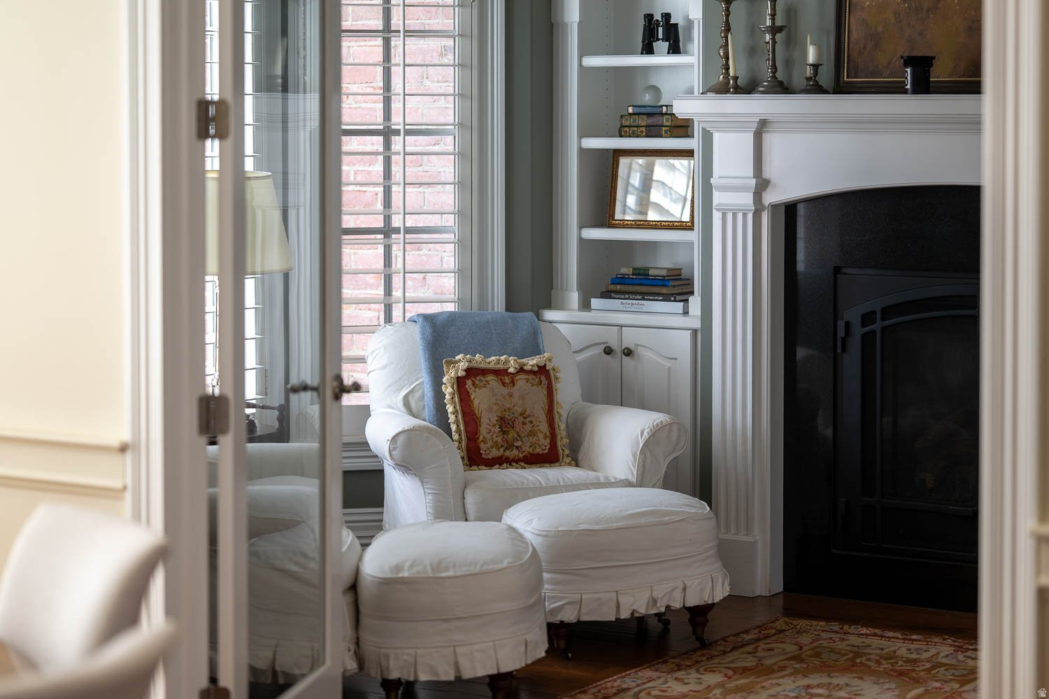 RALEIGH COURT - Residential