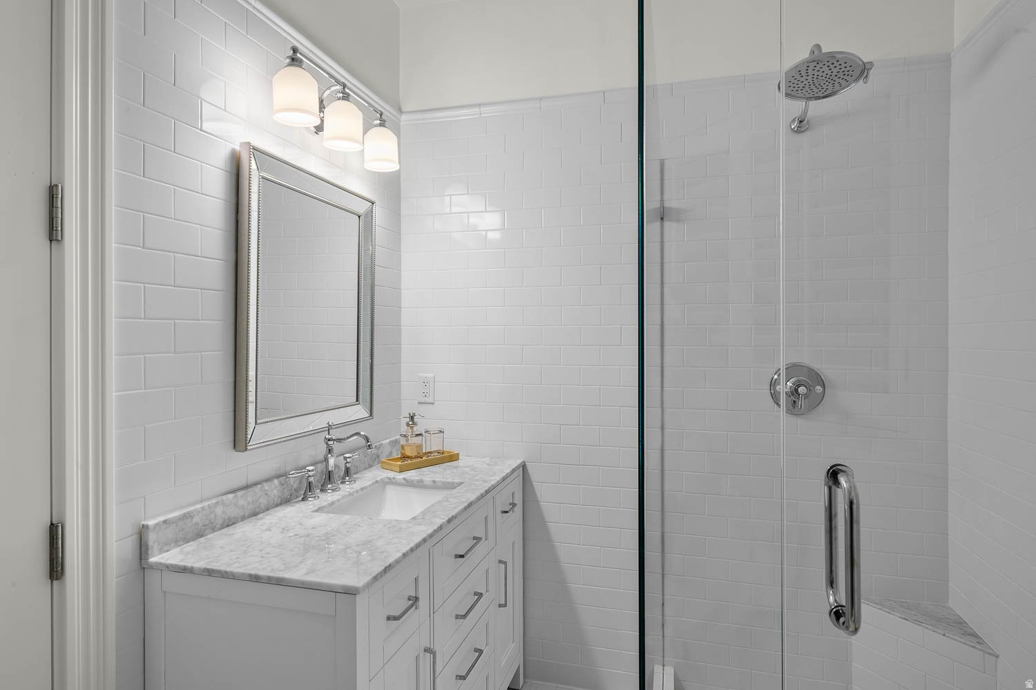 RALEIGH COURT - Residential