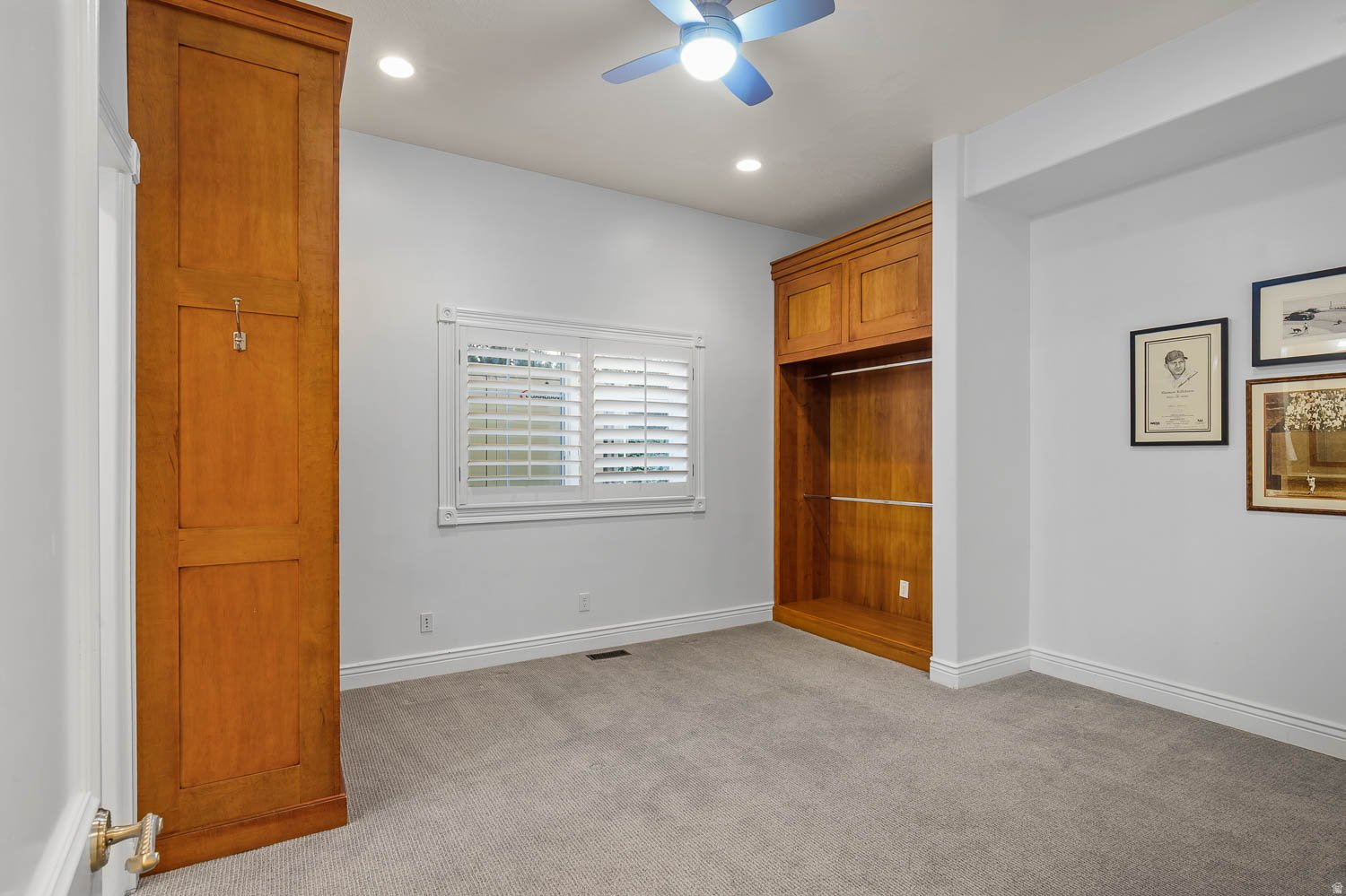 RALEIGH COURT - Residential