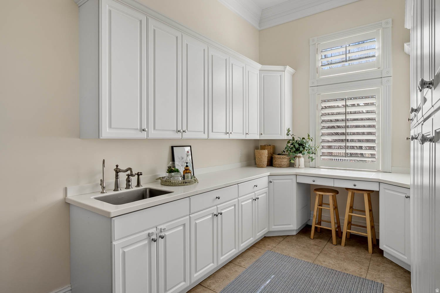 RALEIGH COURT - Residential