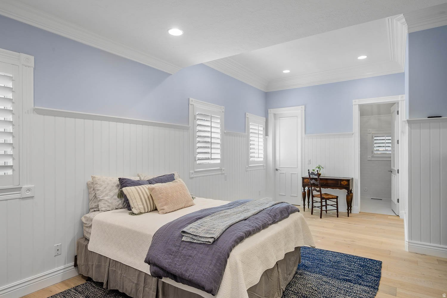 RALEIGH COURT - Residential