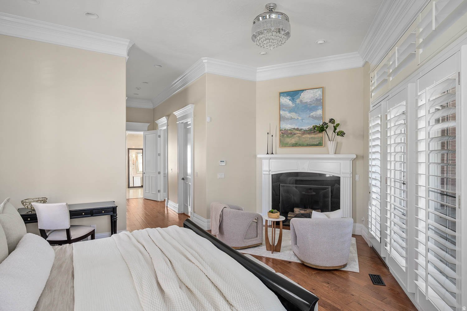 RALEIGH COURT - Residential