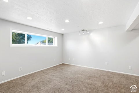 Tiny photo for 353 S 1000 E, Kaysville, UT 84037 (MLS # 2187181)
