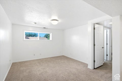 Tiny photo for 353 S 1000 E, Kaysville, UT 84037 (MLS # 2187181)