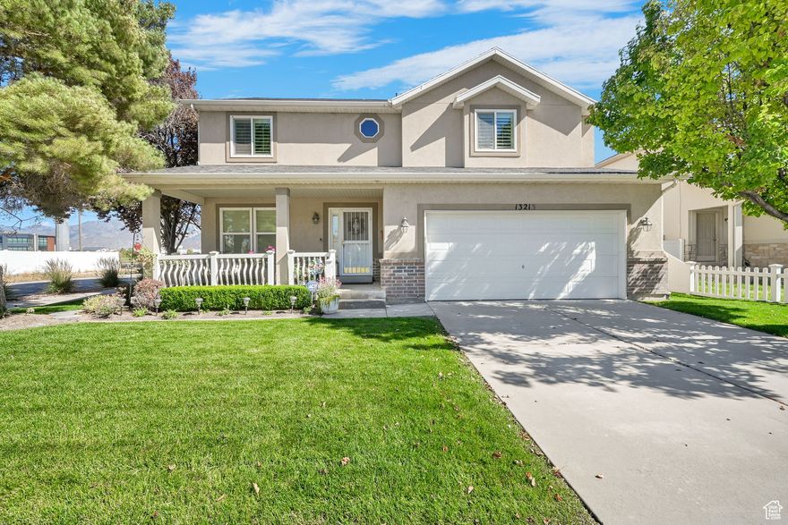 This Draper home has the space you've been looking for in a location you'll love! It features 4 large bedrooms, a roomy loft (great for an office, playroom, or extra hangout space), and a bright open floor plan that feels super welcoming. Enjoy the beautifully landscaped yard, ideal for relaxing, entertaining, or gardening. With easy access to schools, parks, shopping, and major commuter routes, this home truly has it all! Schedule your showing today!